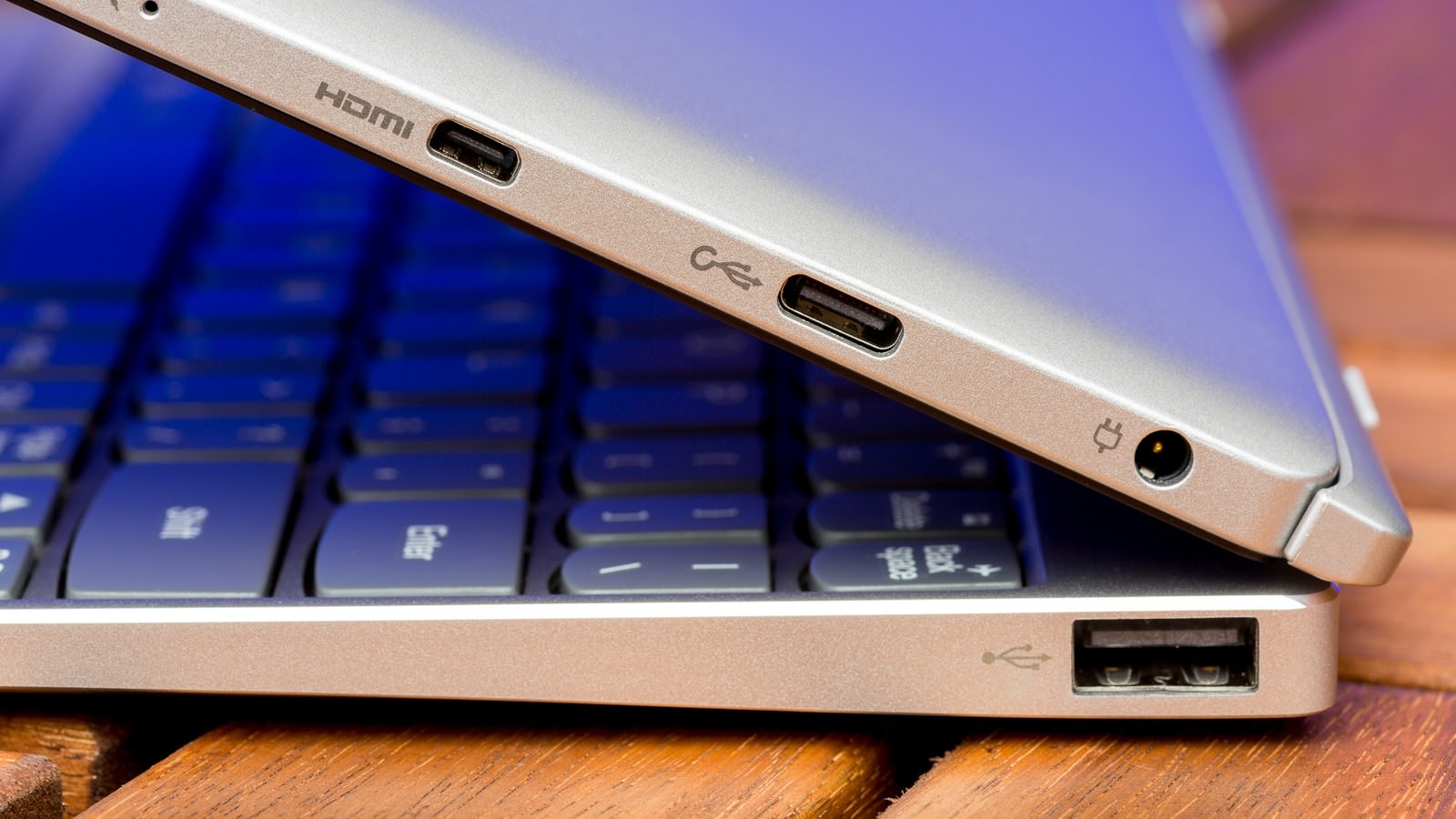 Lenovo Miix 320 10ICR 8