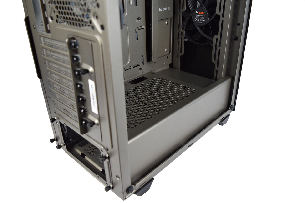 Be Quiet Pure Base 500 (montaje de fuente de alimentación)