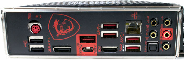 Imagen: MSI Z370 Gaming Pro Carbon AC (IO Panel) .jpg